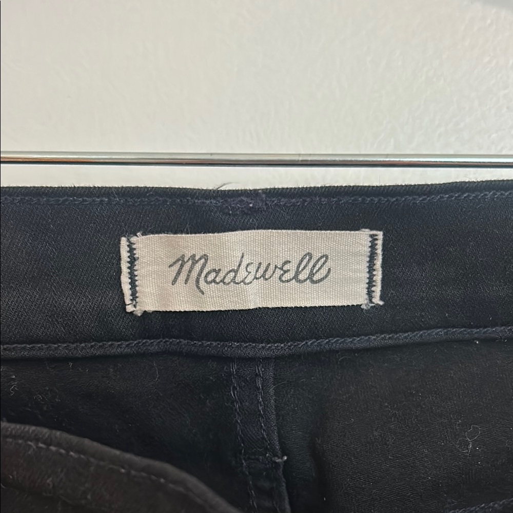 Madewell Tall 9" Mid-Rise Skinny Jeans in ISKO Stay Black™ - Picture 3 of 5